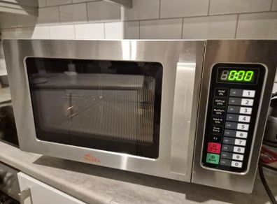 Valera VMC1000 Commercial Microwave Oven