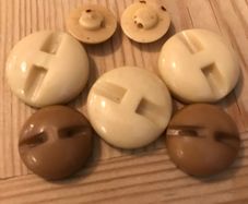 Assorted Art Deco buttons