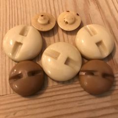 Assorted Art Deco buttons