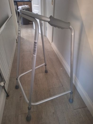 Walking frame