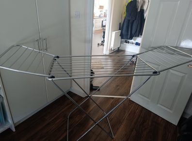 clothes drying rack