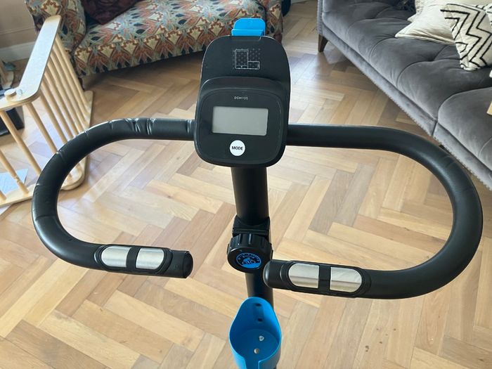 Great excercise bike with adjustable resistance