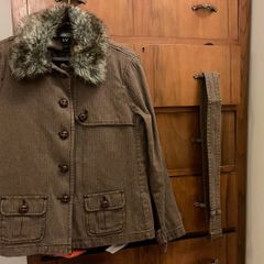 GAP brown denim jacket with belt and removeable fur collar and inner gilet