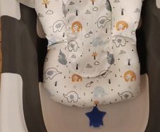 Baby bath with thermometer