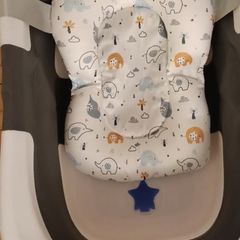 Baby bath with thermometer
