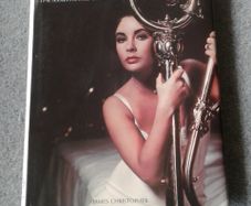 Elizabeth Taylor Biography/Hardback