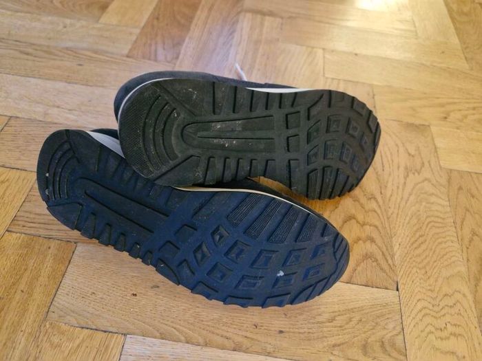 Trainers - Common People