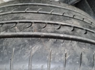 Tyre 215/60/17
