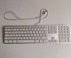 Apple Wired Keyboard
