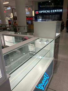 White retail Kiosk