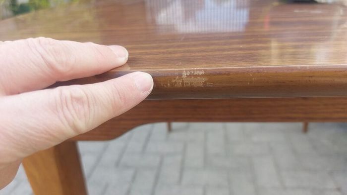Fabulous Original Mid-Century Modern Extendable Dining or Kitchen Table For Four to Six People, Very Good Condition, Chairs NOT Included