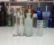 215 - Set of 5 Vintage Clear Glass Decorative Collectible Vials Lab Tubes