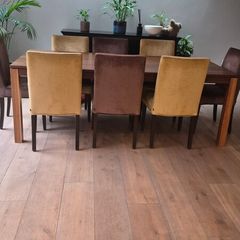 Dining Table & chairs