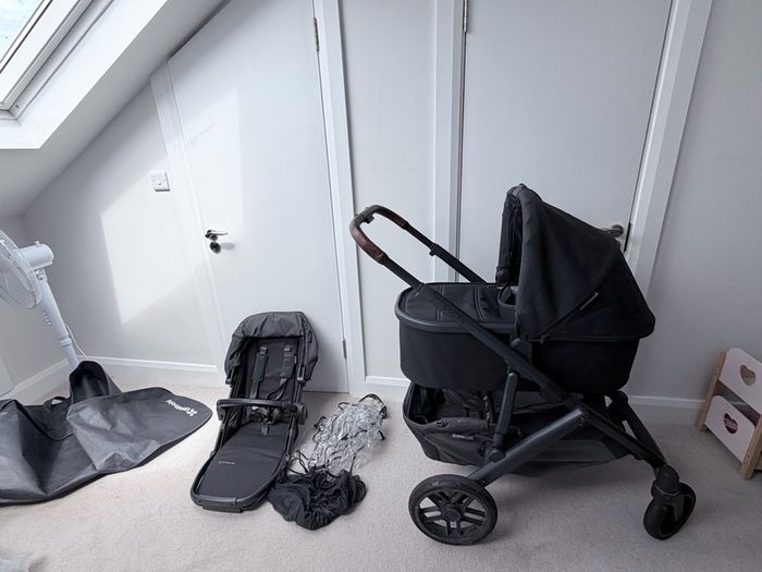 Vista V2 Pushchair Bundle 2023 Model