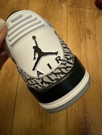 Air Jordan Legacy