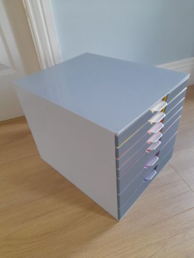 File storage cabinet