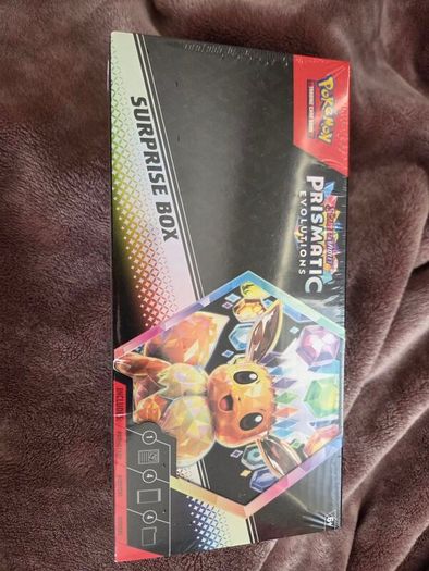 Pokemon Prismatic evolutions suprise box