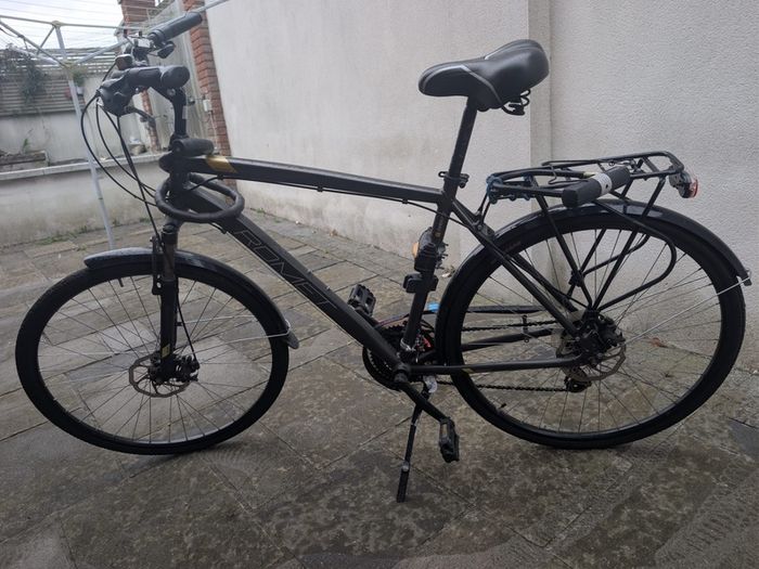 Hybrid Bike
