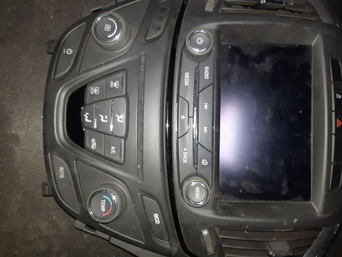 Vauxhall Sat Nav / Audio / Radio / Cd Color Lcd Display / Screen