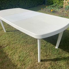 Extendable Large Garden Table