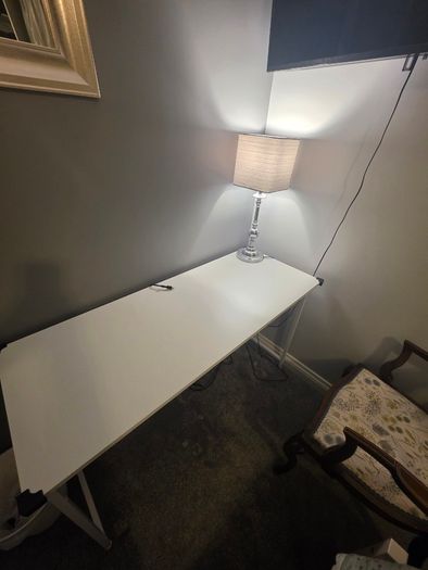 Brand New Modern Computer Desk / Home Office Desk (120cm x 48cm)