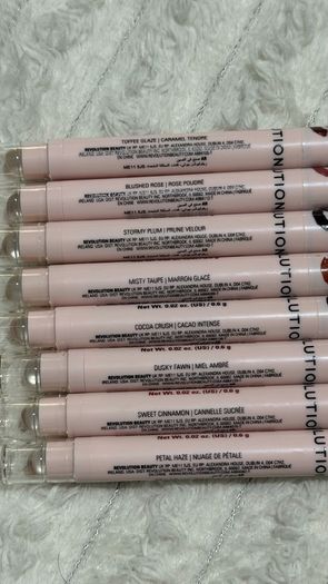 Makeup revolution blur lip 3euro each Or 20e for all