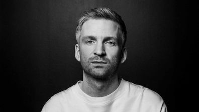 Olafur Arnalds - Falling Apart Together