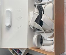 oculus meta quest 2 with case