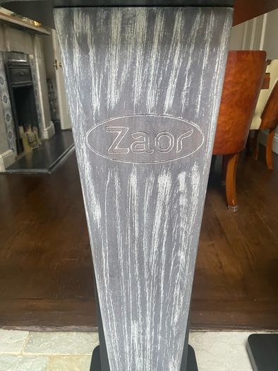 Zaor pro speaker stands