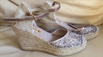 Ladies Vidorreta wedge platform espadrilles in gold
