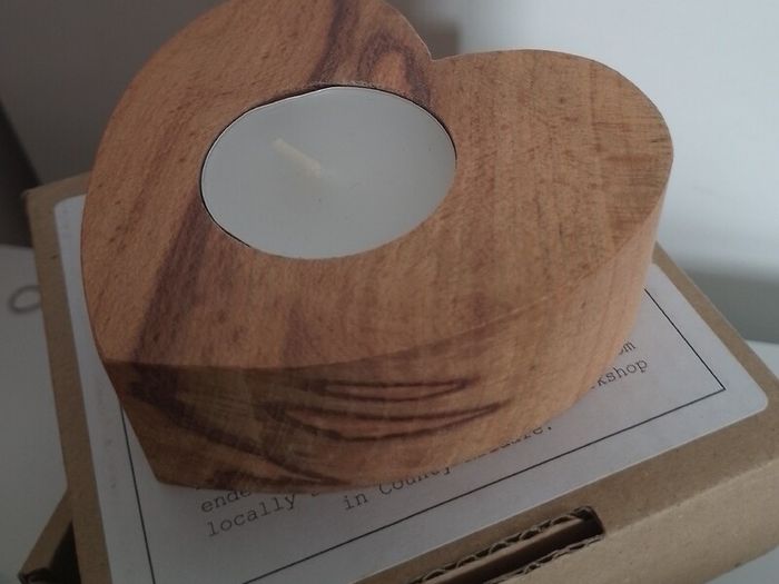 Tea light holder