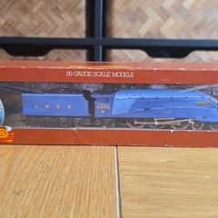 Train model - Hornby LNER A4 Seagull 4902 OO Gauge Locomotive - Boxed