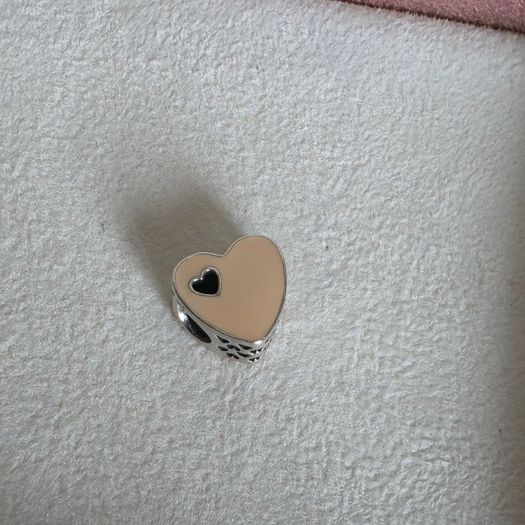 Pandora heart charm enamel very good condition fully hallmarked