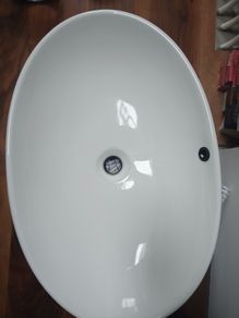 Oval ceramic bathroom sink
