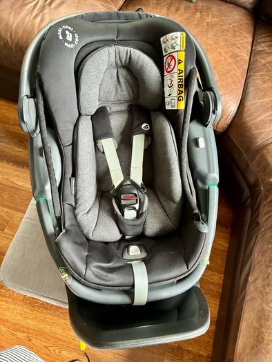 Maxi-Cosi Coral Infant Car Seat + ISOFIX Base
