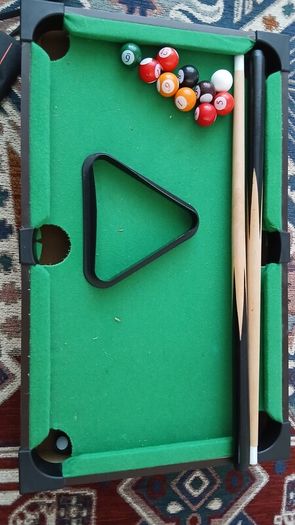 Mini Snooker Table