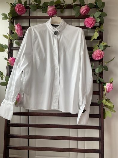 shirt Zara size large white blouse with grandfather frilled collar