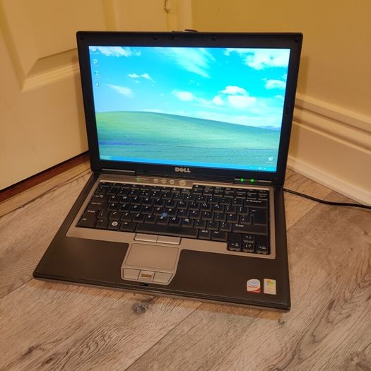 Windows XP Laptop Dell Latitude D630