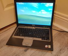 Windows XP Laptop Dell Latitude D630