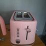 pink electric kettle and toaster Image 3