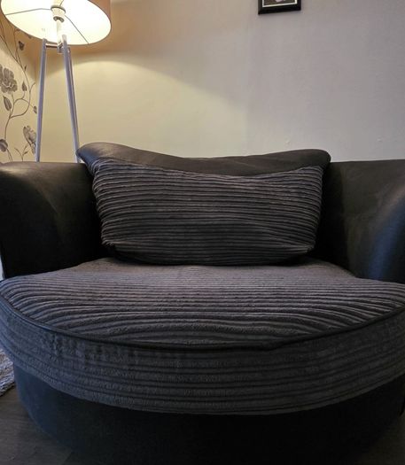 360 Degree Rotating Swivel Chair