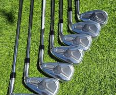 Taylormade Qi Max Irons 5-SW Regular RH