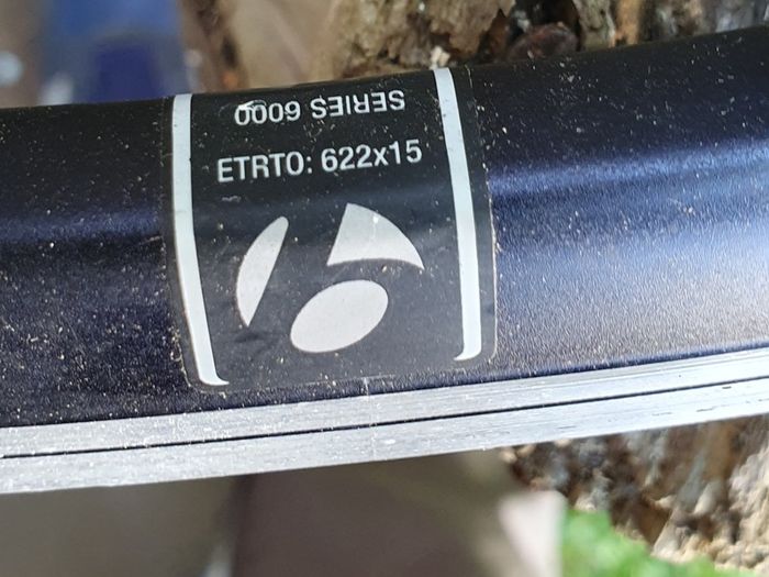 Bike wheel bontrager