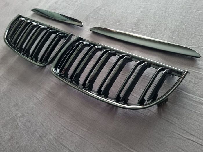 BMW 3 Series E90 E91 Pre-Lci Gloss Black Kidney Grilles Brand New