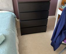 chest of drawers