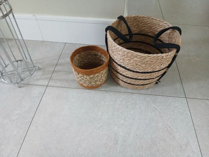 2 baskets