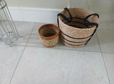 2 baskets