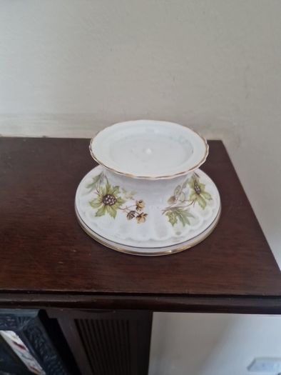 tara candle holder