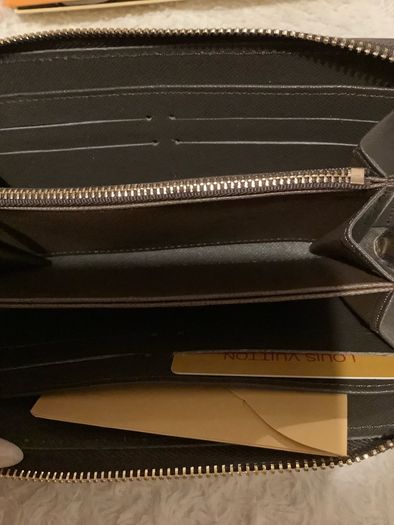 Louis Vuitton wallet   / new