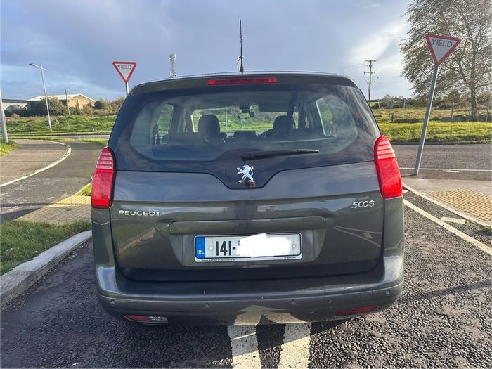 Peugeot 5008 2014 7 Seater